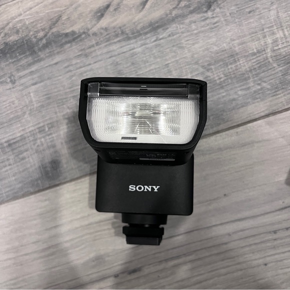 SOLD Sony External Flash with Wireless Remote Control, Black (HVL-F28RM) - Picture 2 of 4